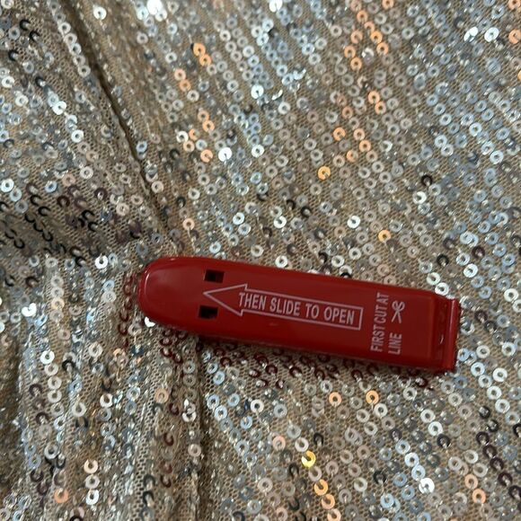 Mac Duggal 11276 Dress Sequined Sleeveless Column Gown NWT size 8 $398 - Picture 6 of 6